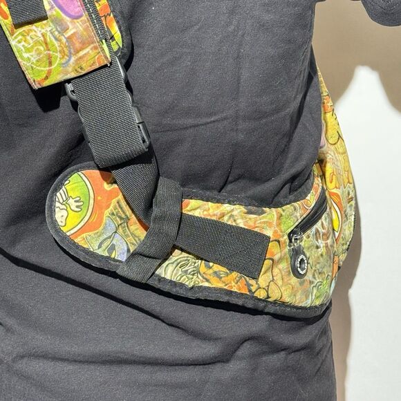 Vintage Crocs Graffiti Sling Backpack Adjustable Crossbody Bag Rare - Picture 16 of 16